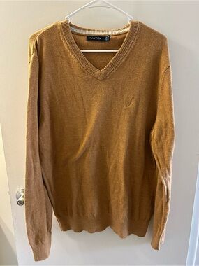 Nautica Men’s V-Neck Sweater in Camel